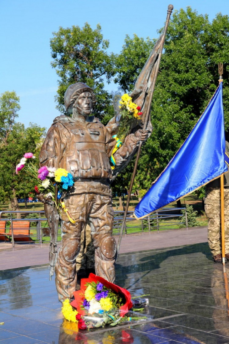 Мемориал защитникам Украины в Никополе