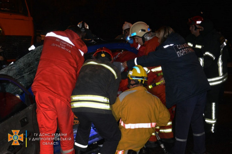 Деблокування загиблої під час ДТП на Гагаріна у Дніпрі