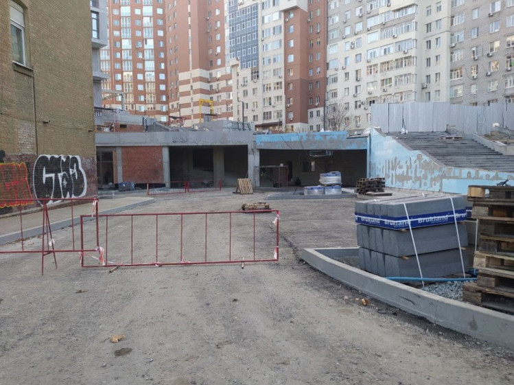 Вид на подземный паркинг бульвара Кучеревского в Днепре