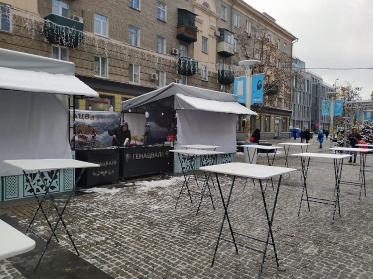 Гриль-бар на Евролпейской площади в Днепре